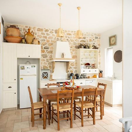 Semini Villa Myrties 外观 照片