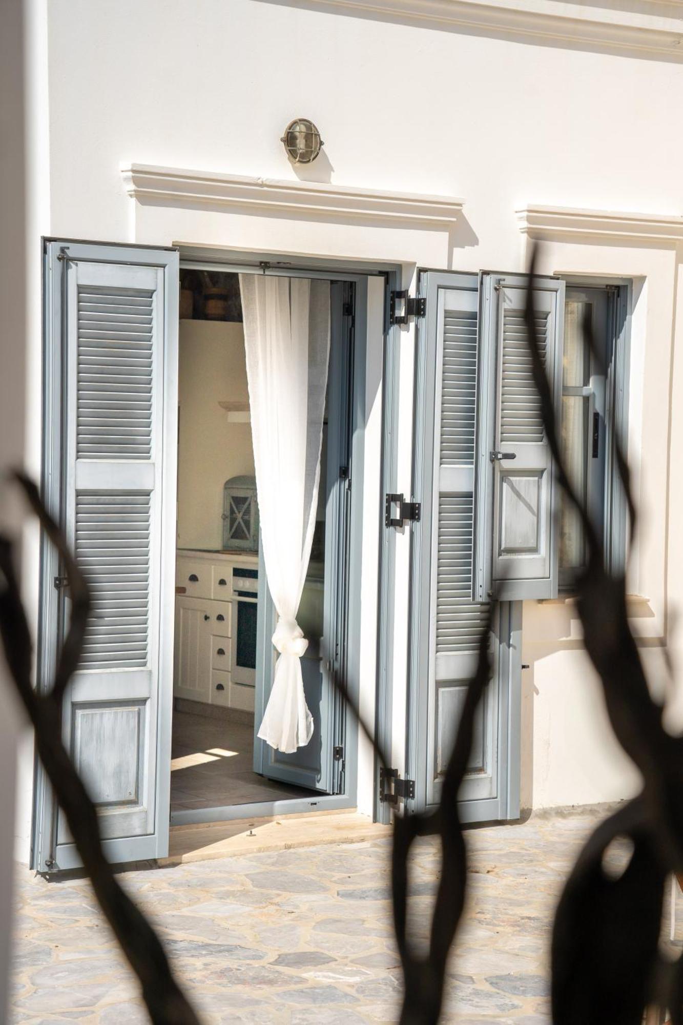 Semini Villa Myrties 外观 照片